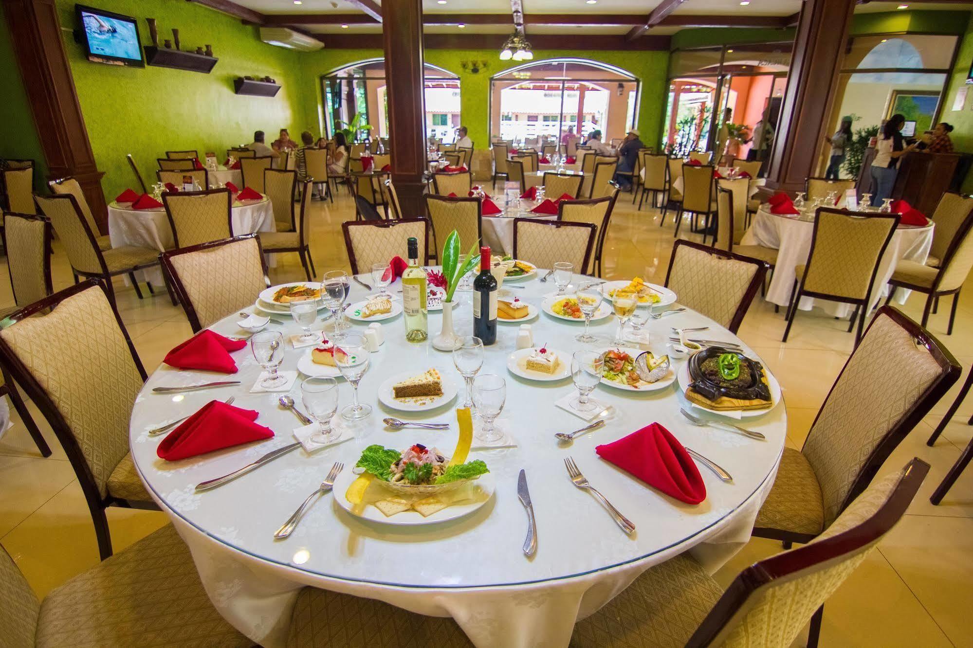 Gran Hotel Azuero Chitré Eksteriør billede